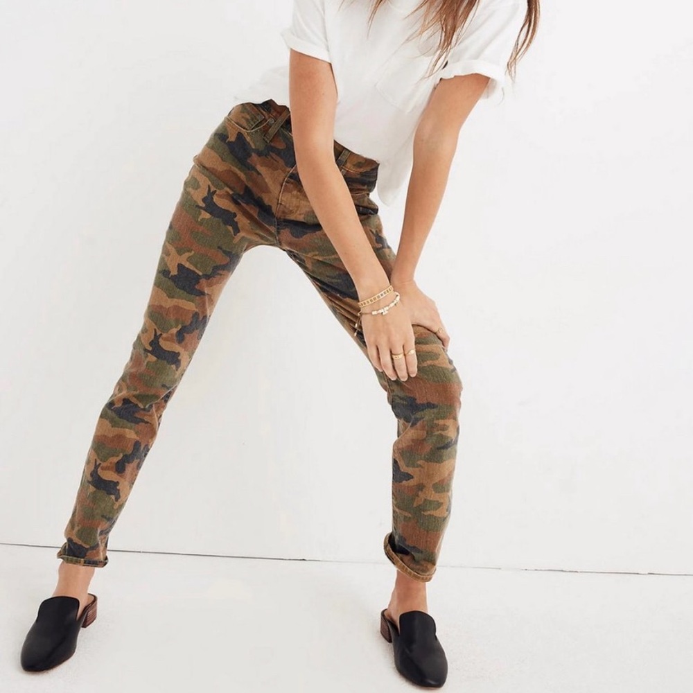 Madewell High-Rise Slim Boyjean in Cottontail Camo